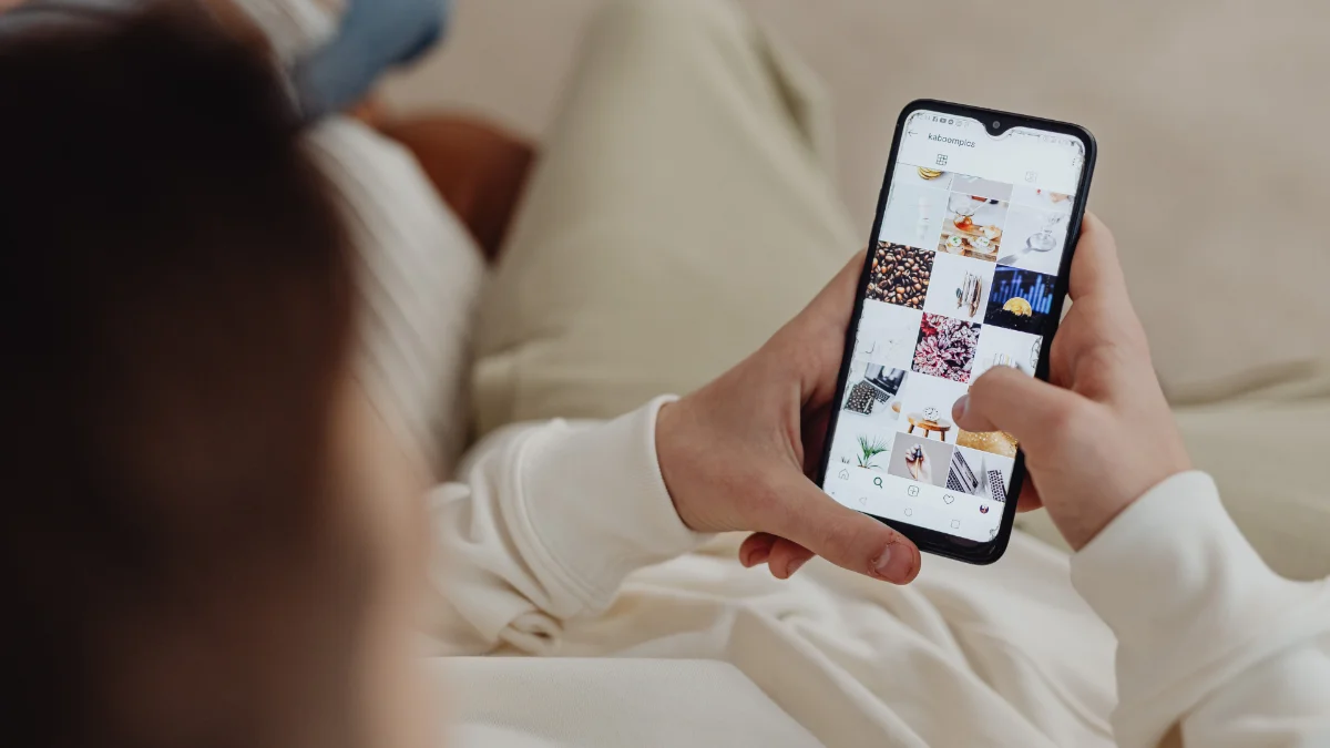 Handphone Terbaik Kelas Menengah Biar Worth