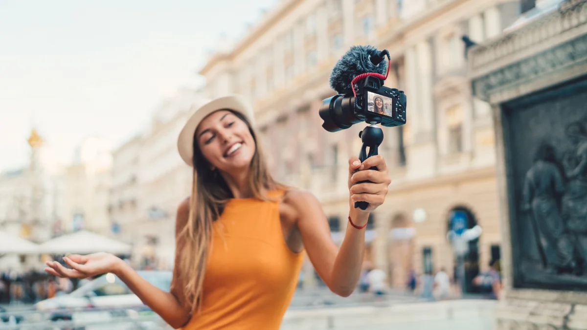 Kamera Vlog Ringan Biar Tidak Pegal